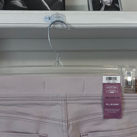 FINAL PRICE NWT Levi’s Pink Pants - Picture 6 of 7